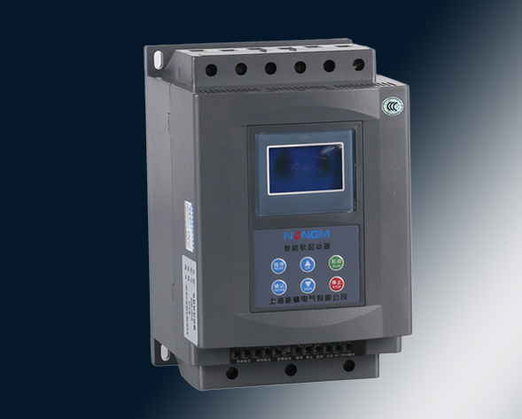 NMJR6中文顯示電機(jī)軟啟動(dòng)器采用智能化液晶中文控制；以單片機(jī)為智能中心，可控硅模塊為執(zhí)行元件對(duì)電動(dòng)機(jī)進(jìn)行全自動(dòng)控制。它適用各種負(fù)載的鼠籠型異步電動(dòng)機(jī)控制，使電…